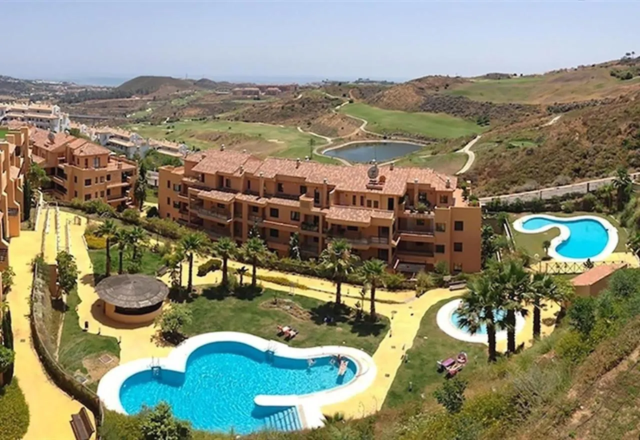 Spacious 2 Bedroom Apartment 914 Sitio de Calahonda